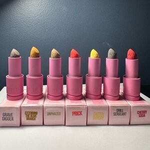 JEFFREE STAR VELVET TRAP LIPSTICK BRAND NEW (PICK ONE COLOR) NEW